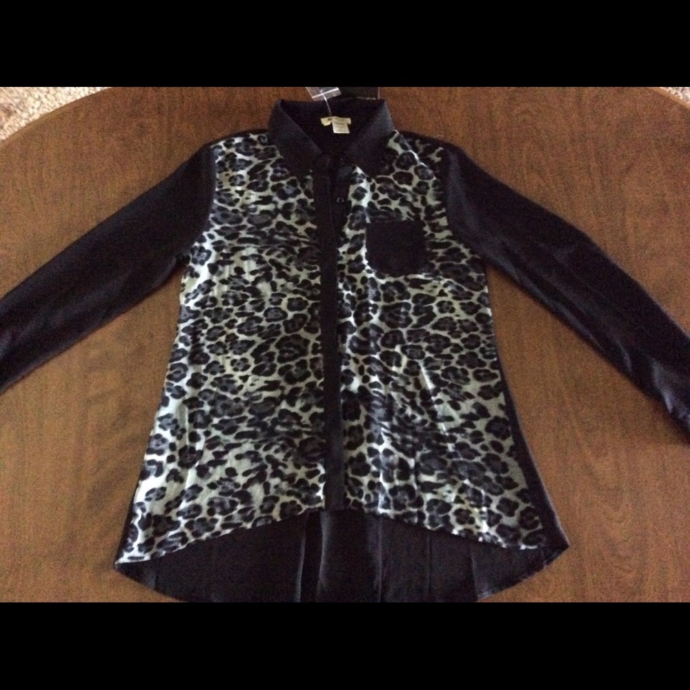 Michel Studio Sheer Animal Print Hi Low Blouse L